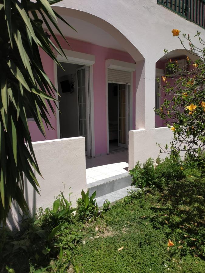 Livadi Apartments Plakiás Exterior foto